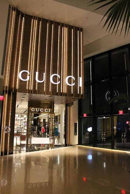 gucci outlet las vegas|outlet mall gucci store.